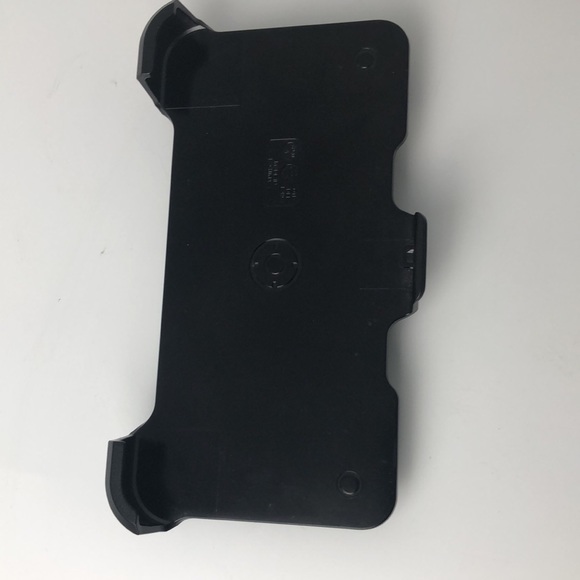 OTTER BOX Three Holster case with clip. - Picture 4 of 7